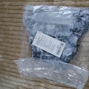 NWT Lululemon Hotty Hot Shorts Kaleidofloral Multi/Blue Cast